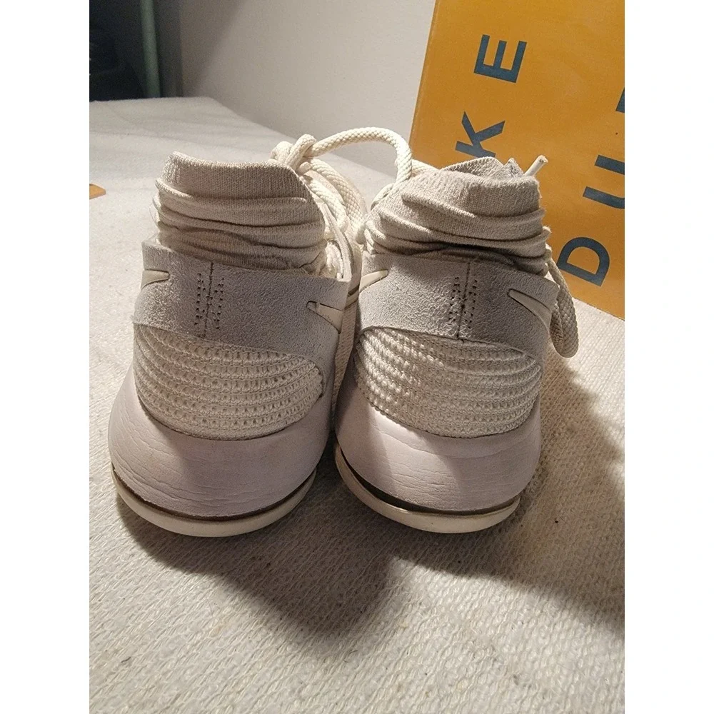 Nike KD 10 Numbers‎ Men's Size 9.5 Sneakers White Basketball Shoes
